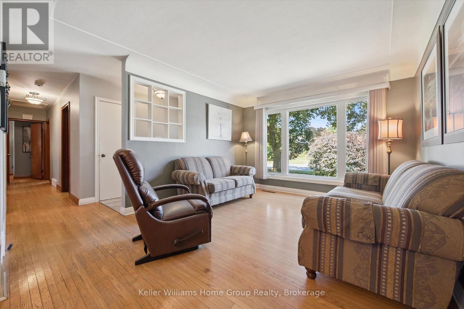 14 SKOV CRESCENT - Image 10