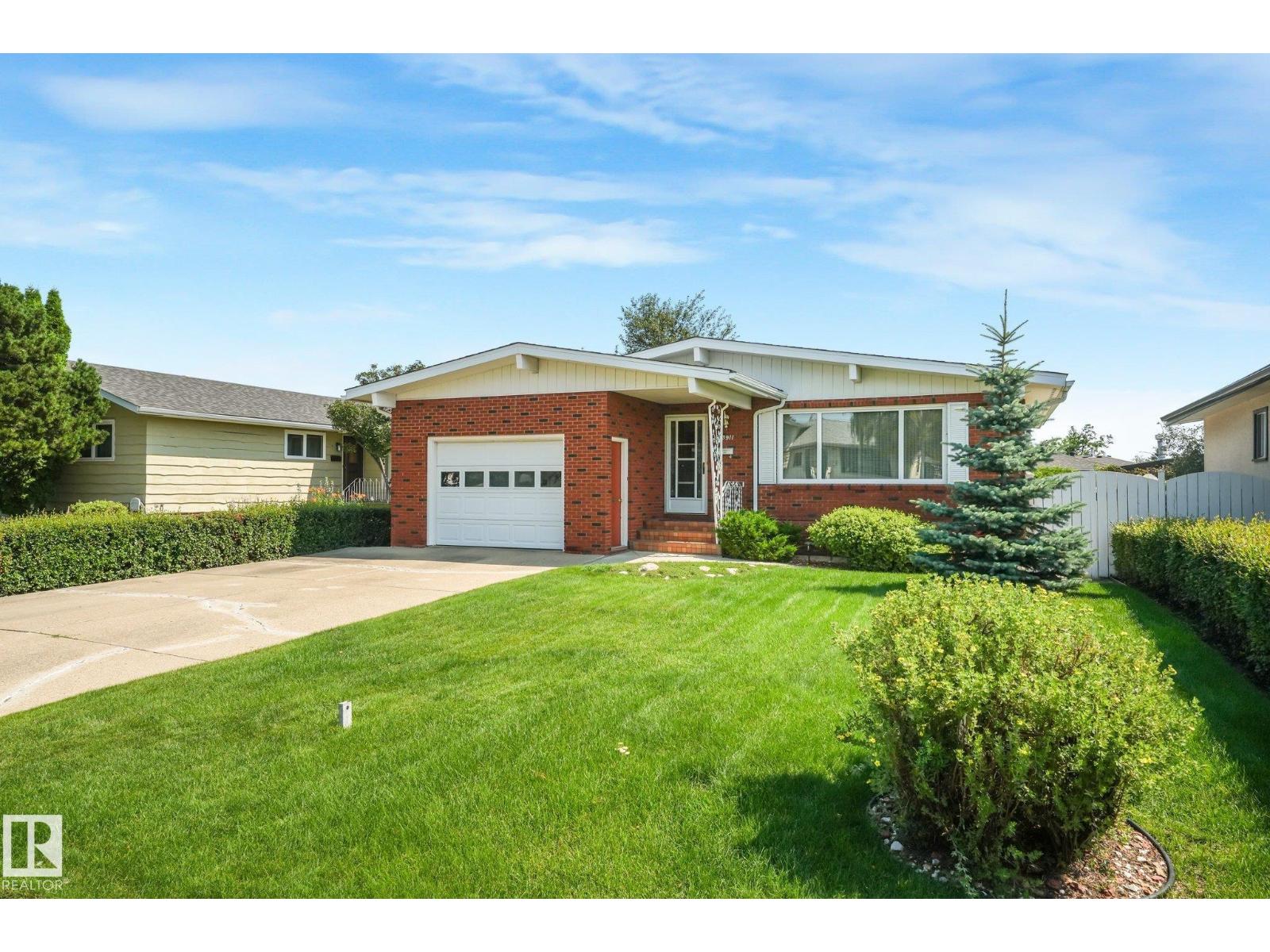 13911 86 ST NW, Northmount (Edmonton), Edmonton photo 2