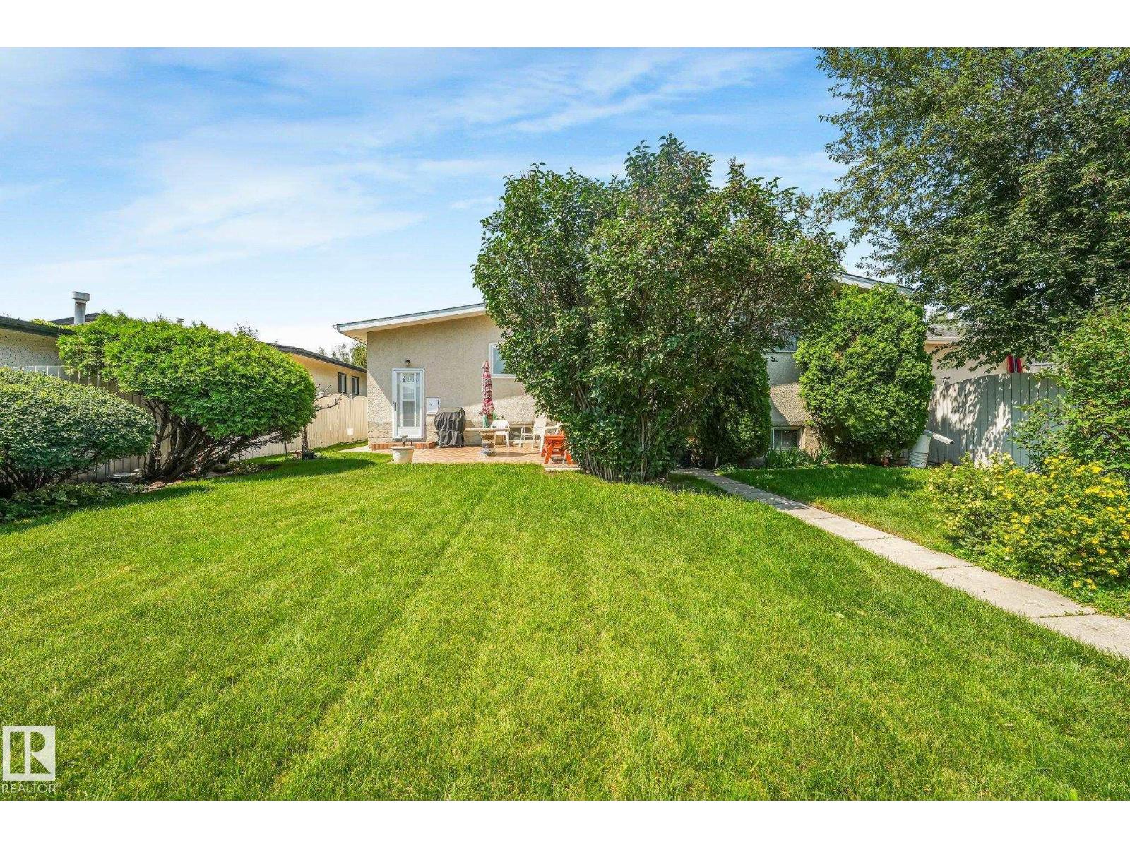 13911 86 ST NW - 64