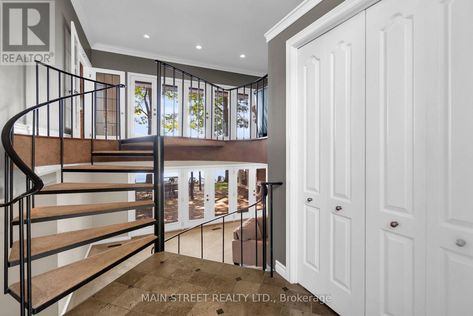 13 GEORGINA DRIVE S - 5