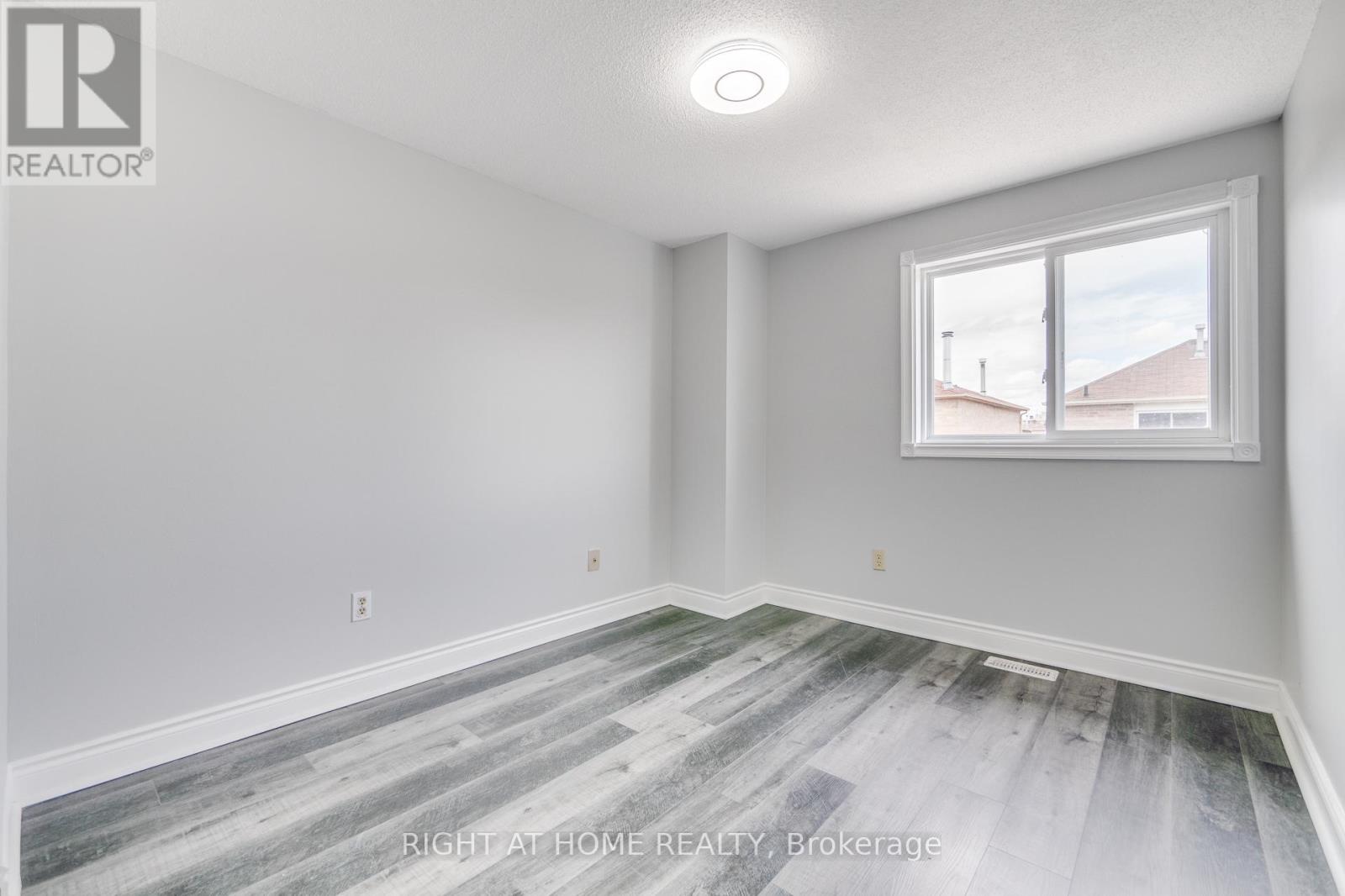 34 MEADOWLARK DRIVE - Image 24