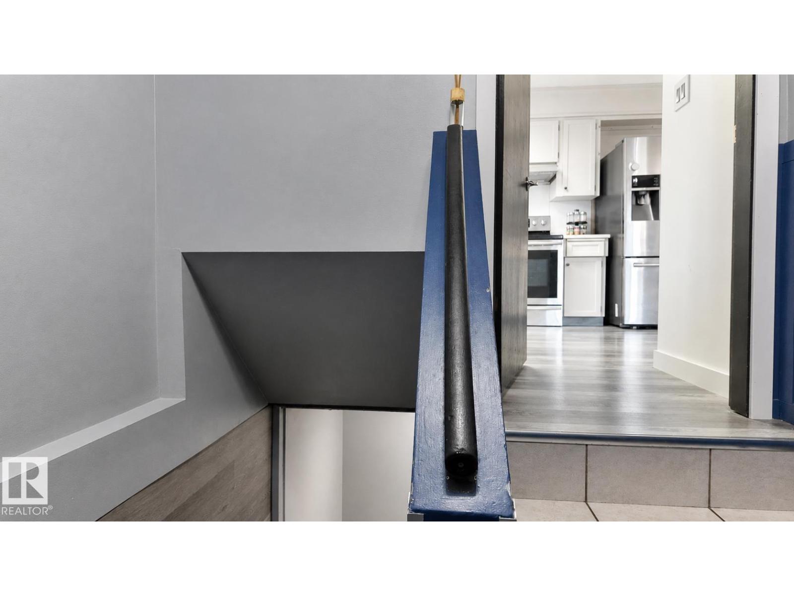 16608 109 ST NW - 26