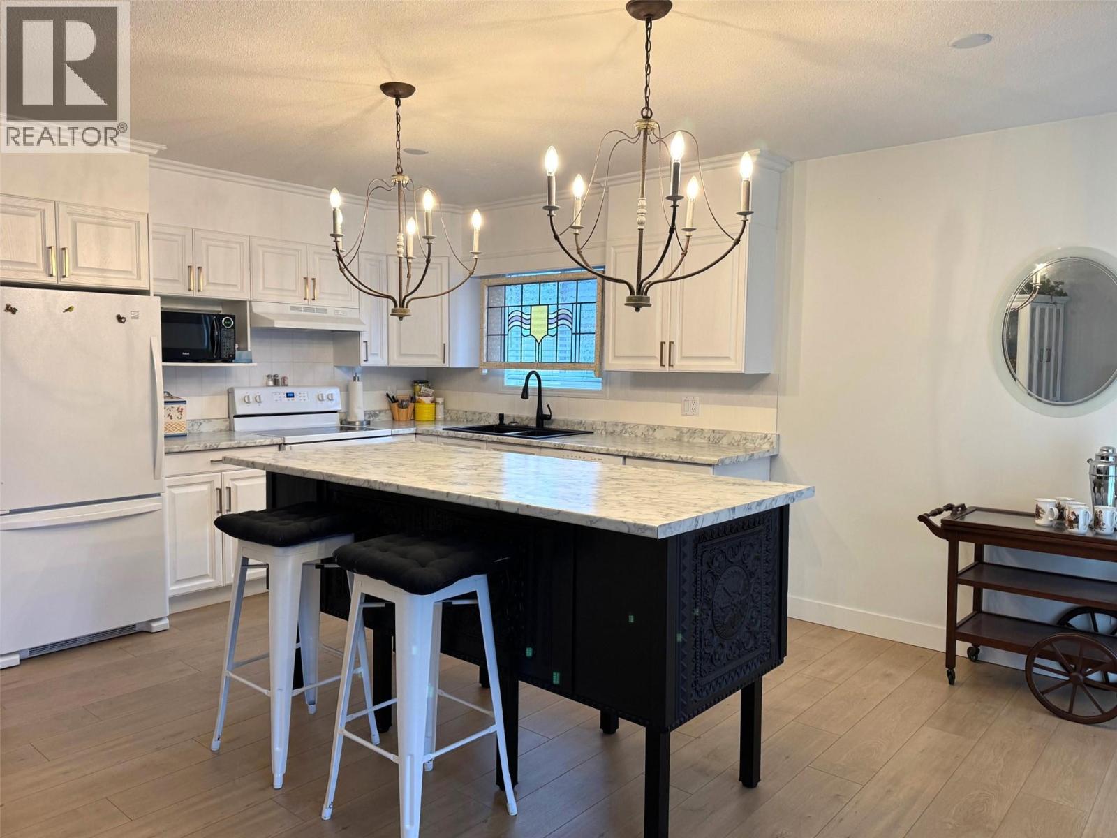 17 2250 Louie Drive, West Kelowna