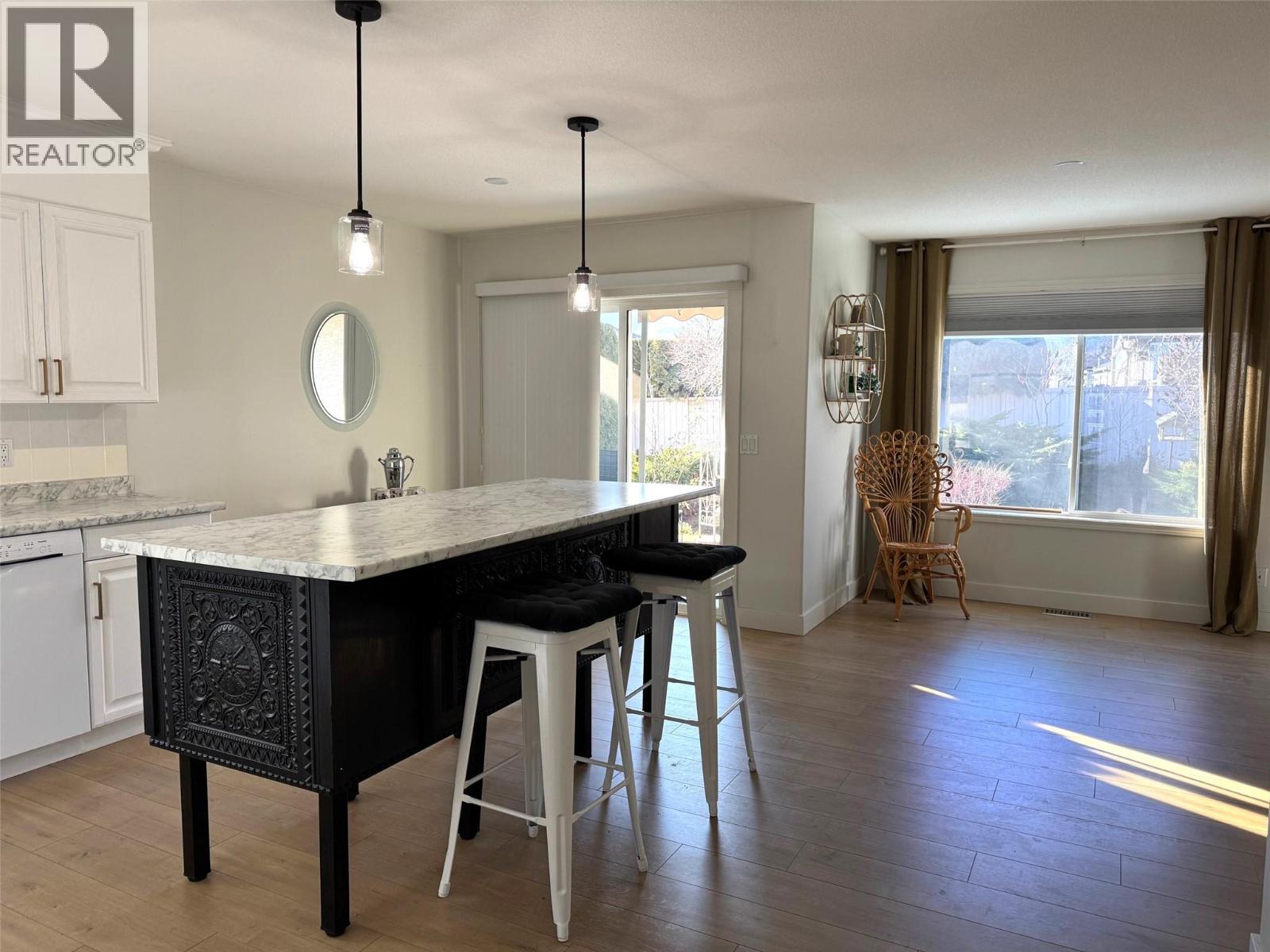 17 2250 Louie Drive, West Kelowna