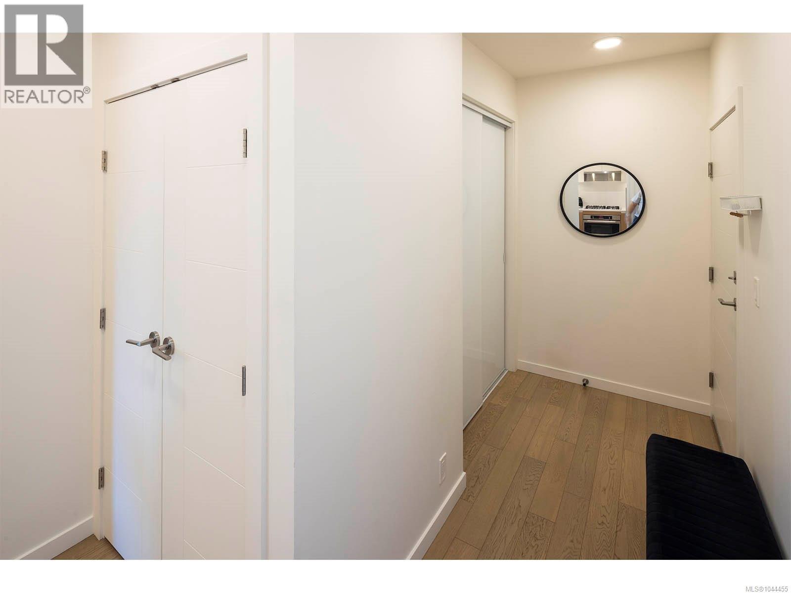 502 1033 Cook Street, Victoria