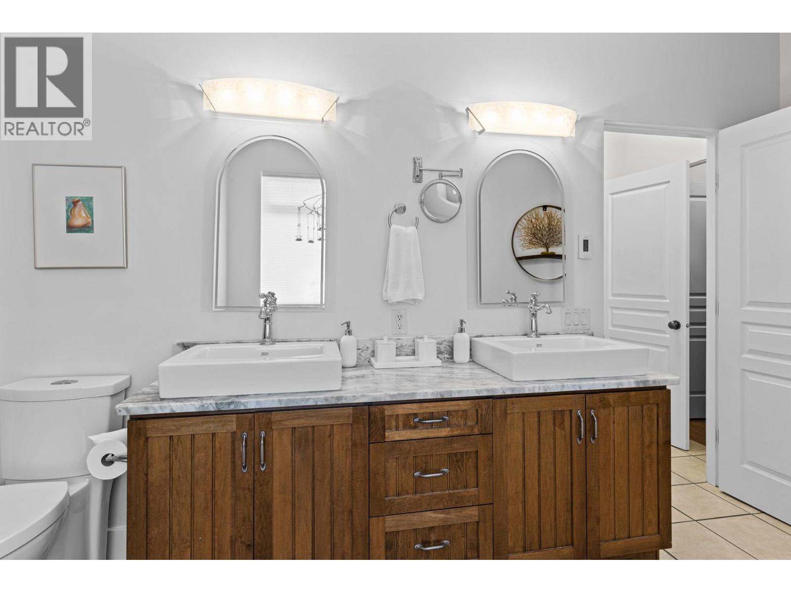 1635 Gregory Road, West Kelowna