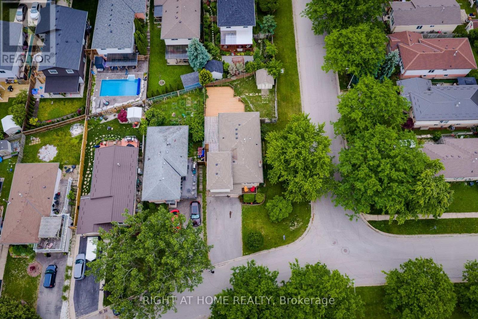 62 HAZEL STREET - 3