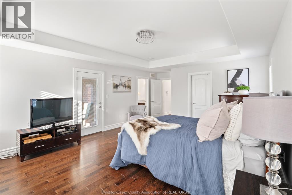 6184 DISPUTED ROAD - 22