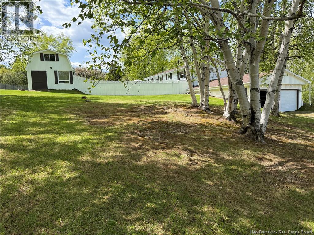 25 McNeish Road - 12