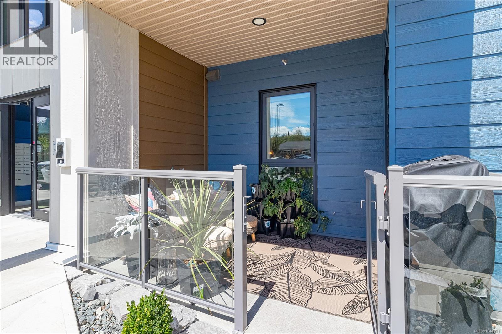 106 120 Jensen Ave W, Parksville