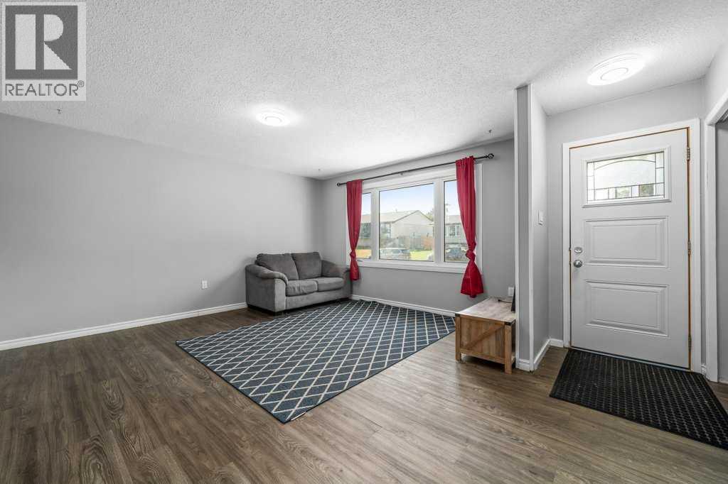480 Hilton Crescent  NE - Image 5