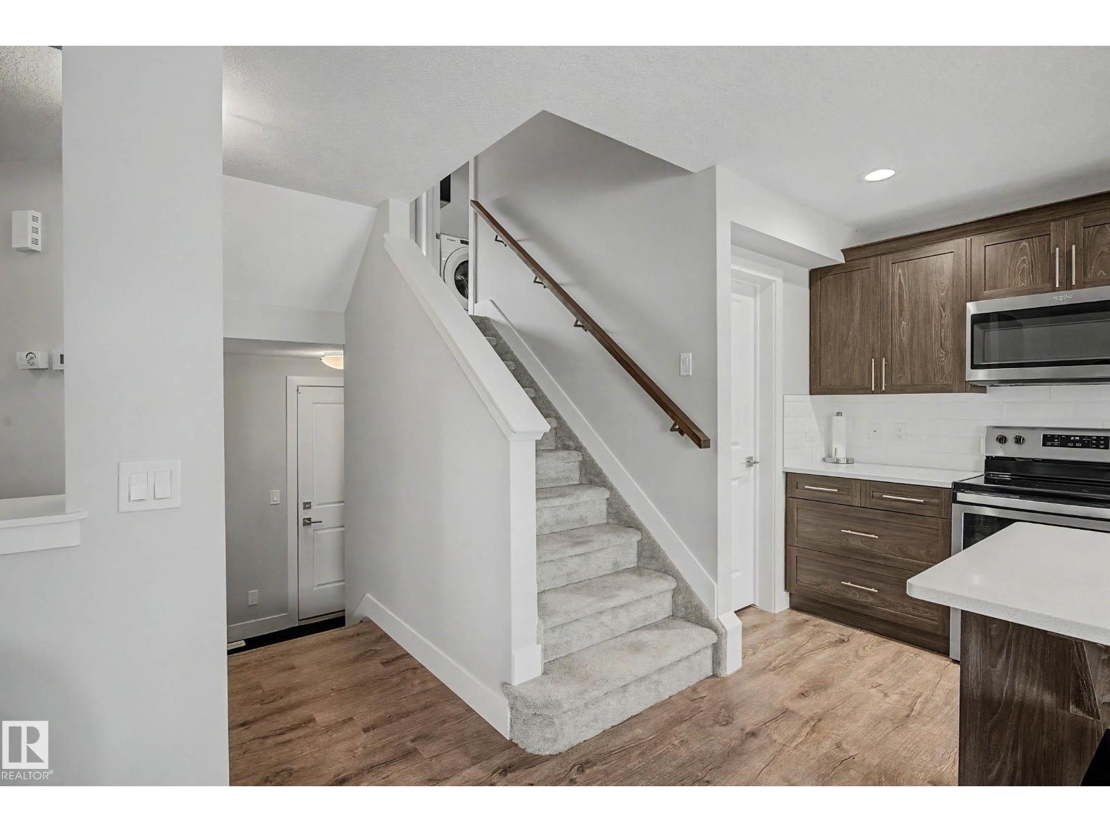 924 MORRIS WY - 20