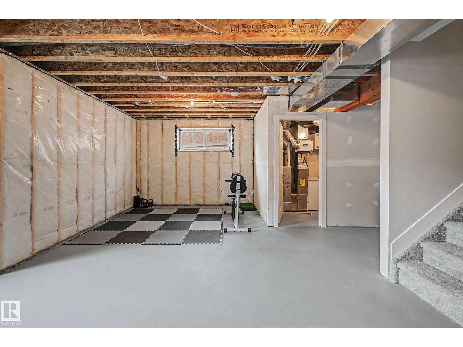 924 MORRIS WY - 35