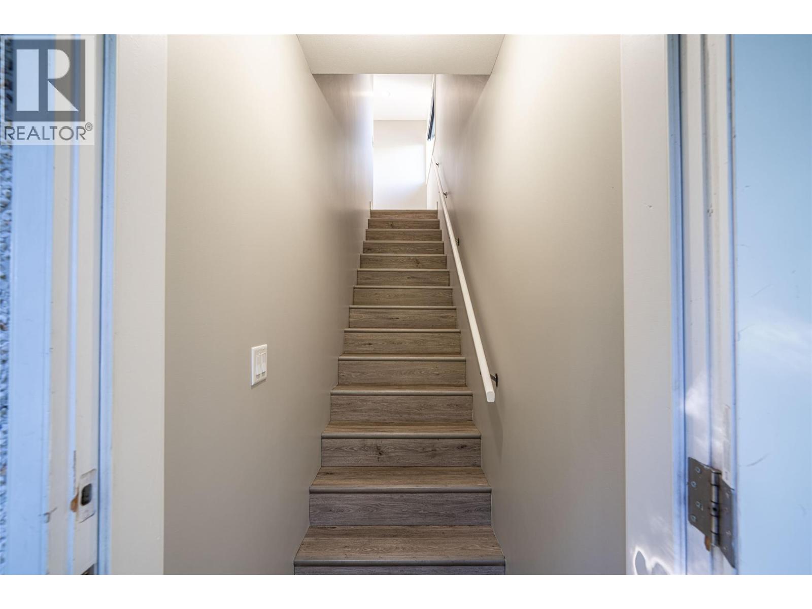  201 Mail Road, Kelowna