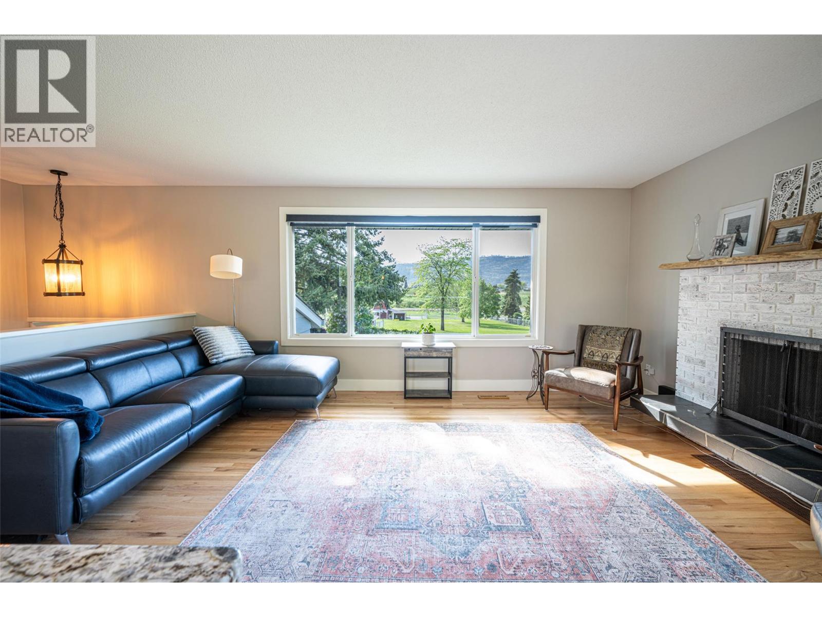  201 Mail Road, Kelowna