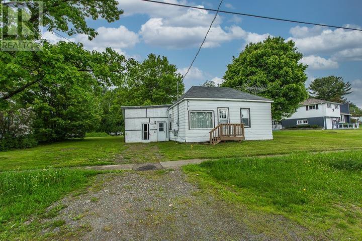 196 Federation ST S - Image 21