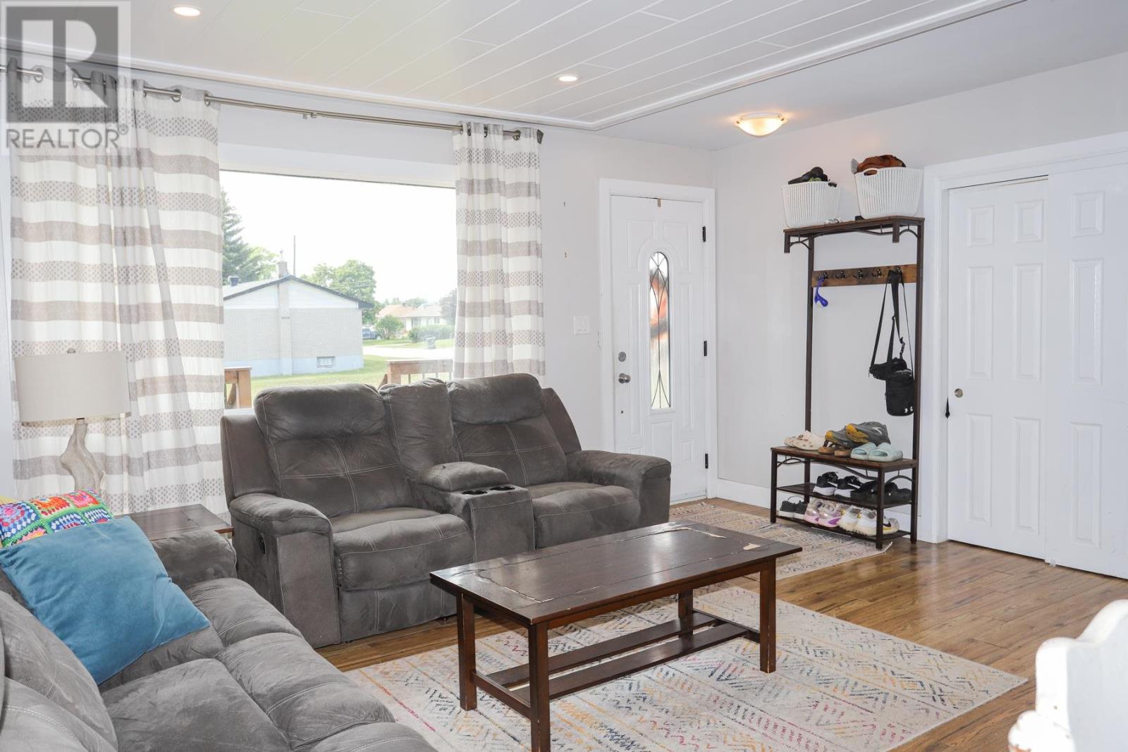 87 Murton AVE - Image 10