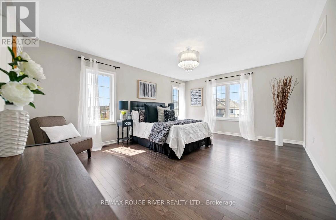 27 CROMBIE STREET - 18