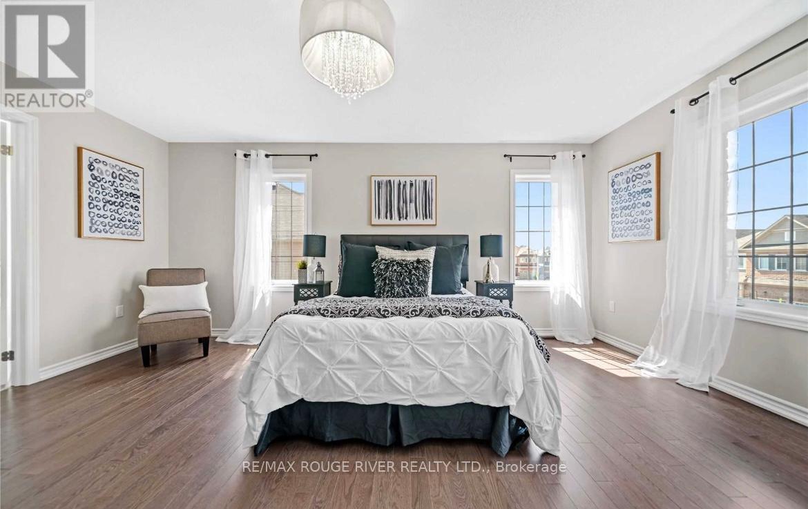 27 CROMBIE STREET - 19