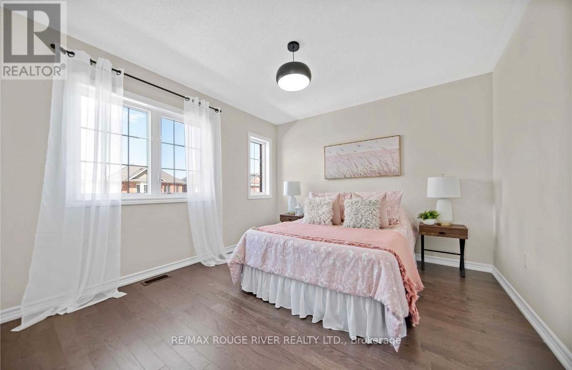 27 CROMBIE STREET - 21