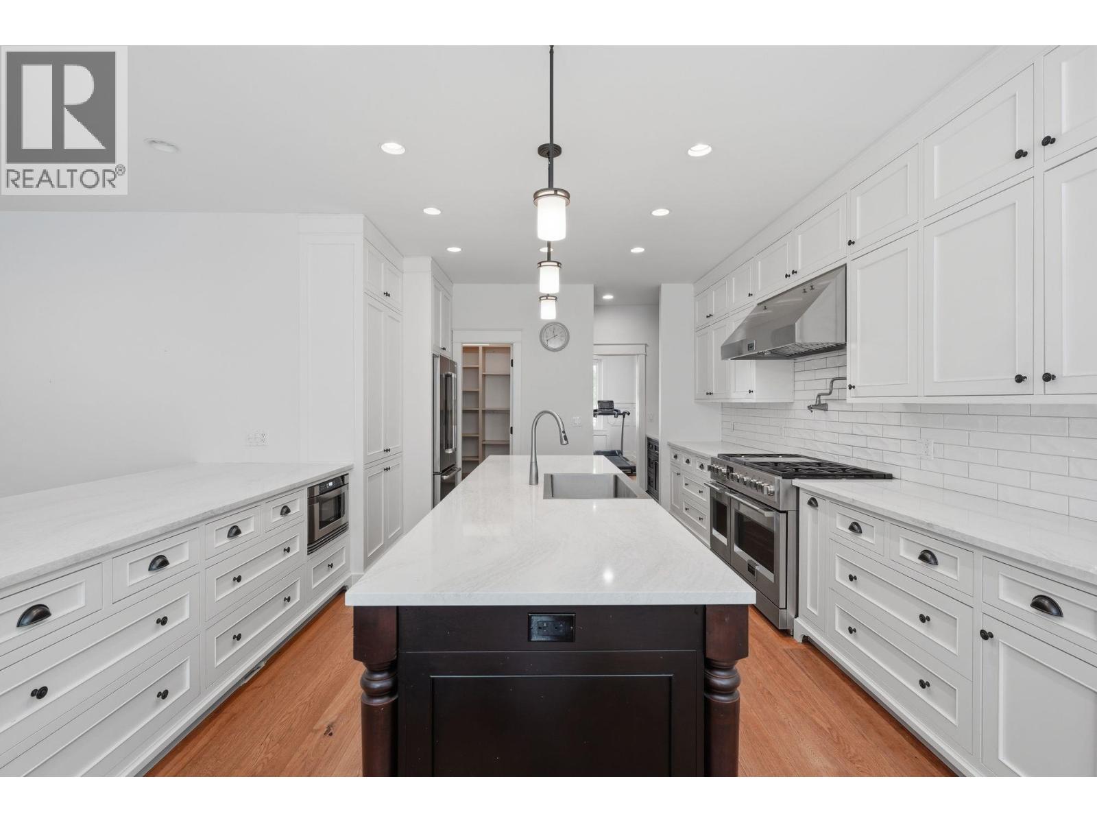 5116 1A Avenue, Delta