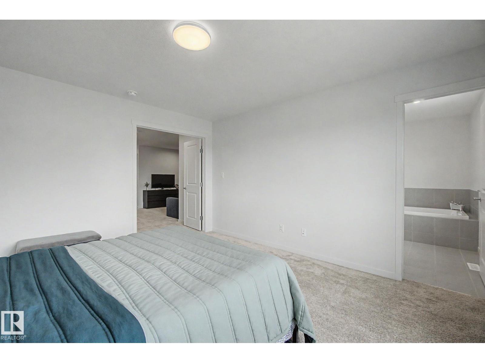 28 ROSEWOOD WY - Image 30