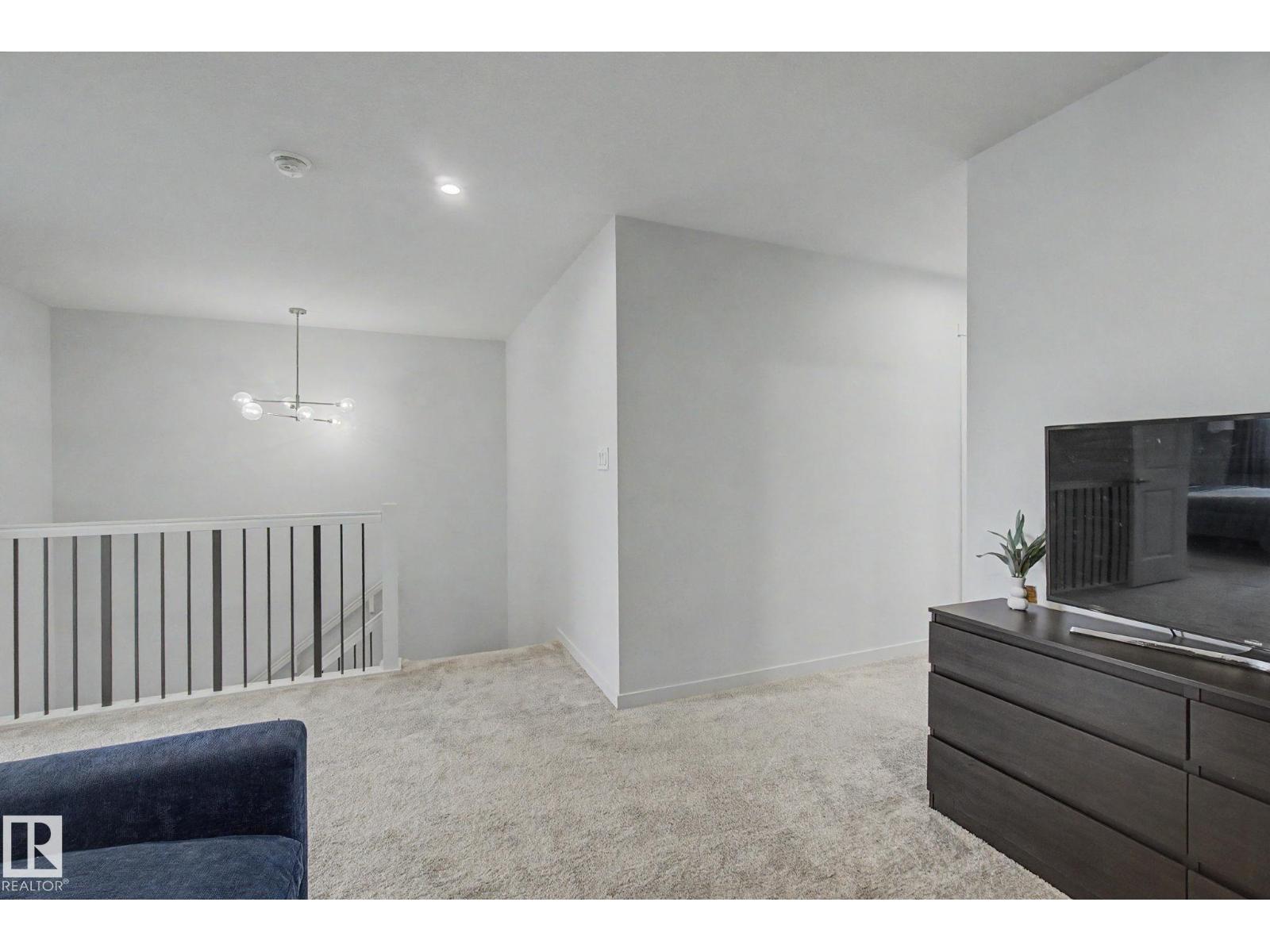 28 ROSEWOOD WY - 27