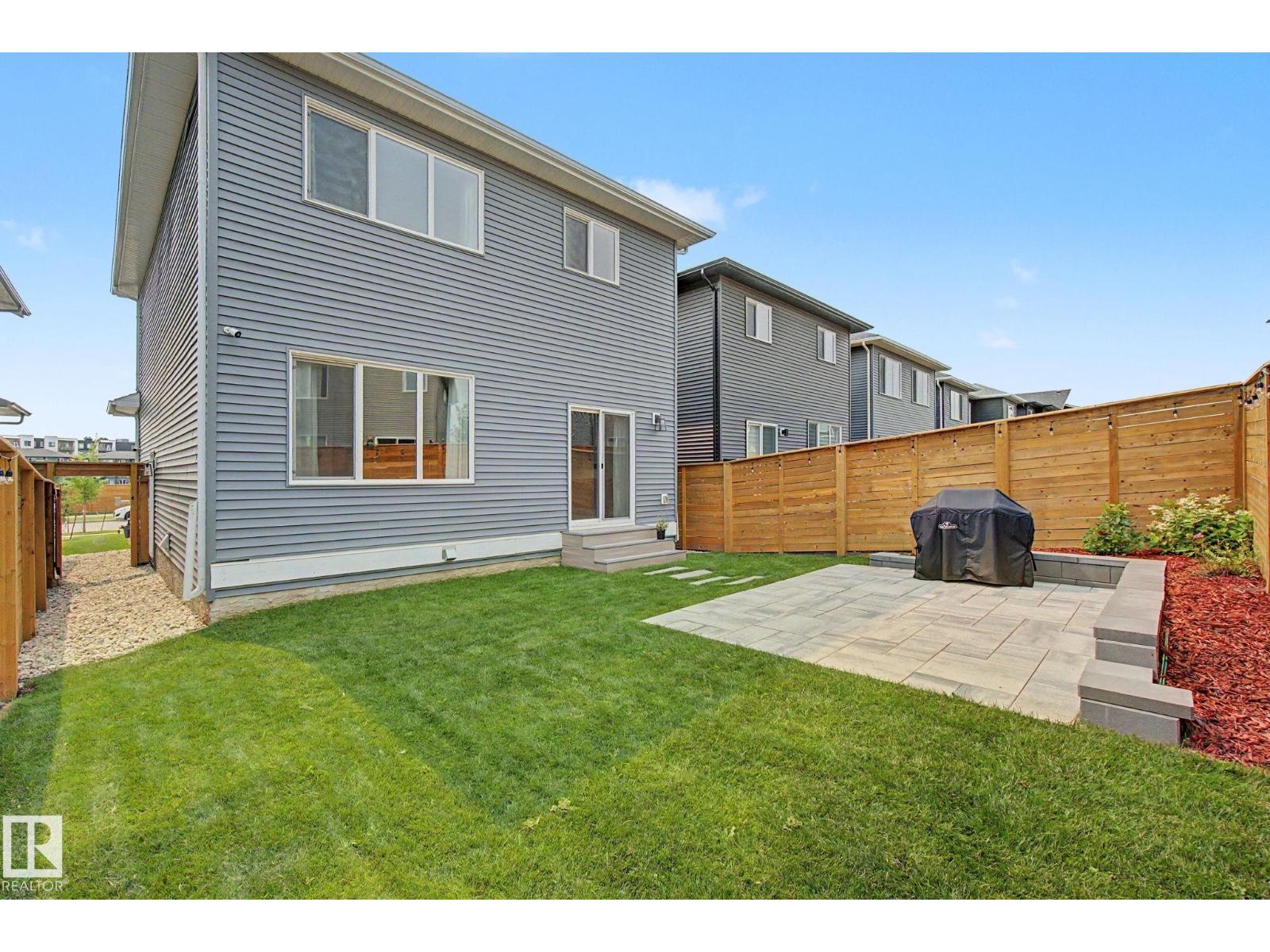 28 ROSEWOOD WY - 56