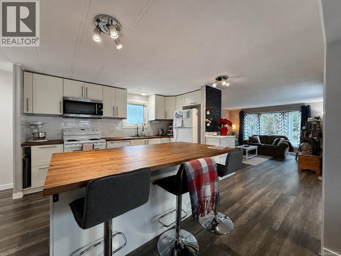 #41 2700 Woodburn Rd - Image 6