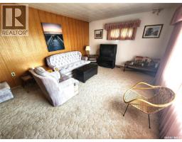 215 Menzies Street, North Portal, SK S0C1W0 Photo 8
