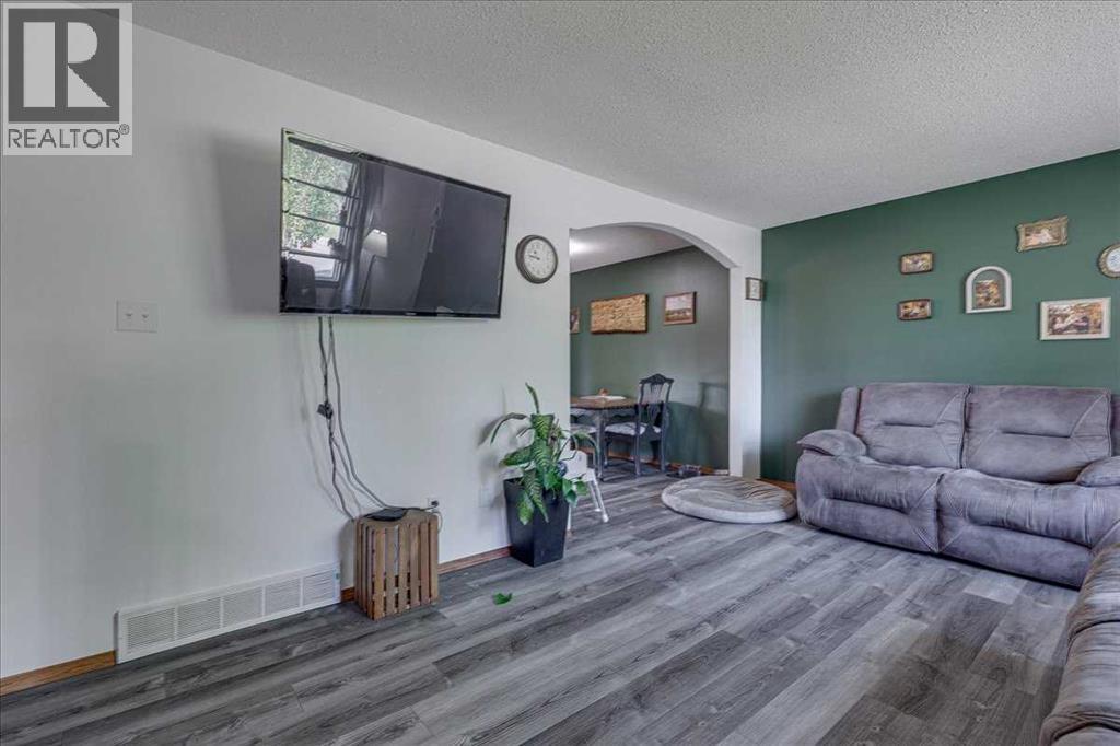43 Oak Street - 8