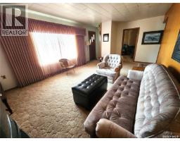 215 Menzies Street, North Portal, SK S0C1W0 Photo 10