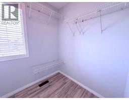 960 Taradale Drive Ne, Calgary, AB T3J0E7 Photo 12