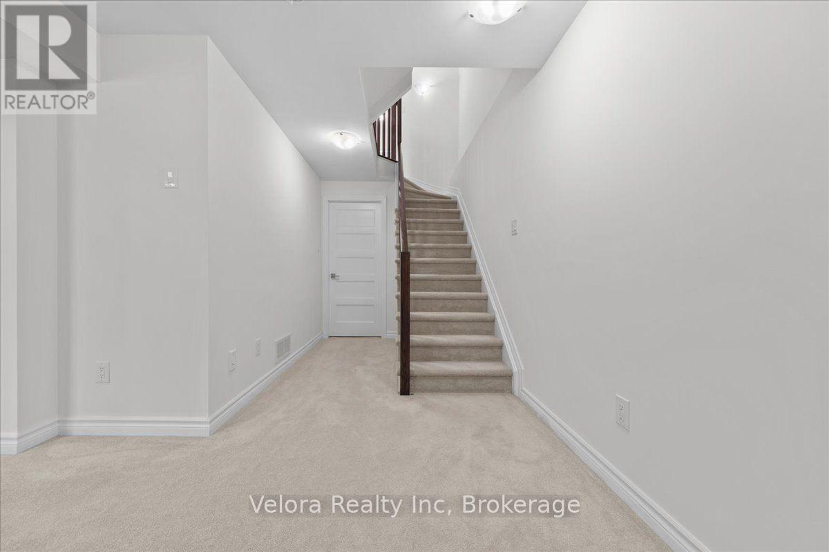 3 Bed, 3 Bath House for Sale in Ottawa – 518 VIVERA PLACE, Ottawa – MLS# X13627098 - Image 29