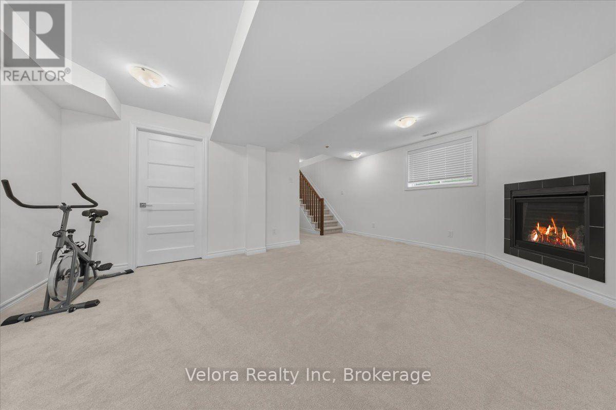 3 Bed, 3 Bath House for Sale in Ottawa – 518 VIVERA PLACE, Ottawa – MLS# X13627098 - Image 32