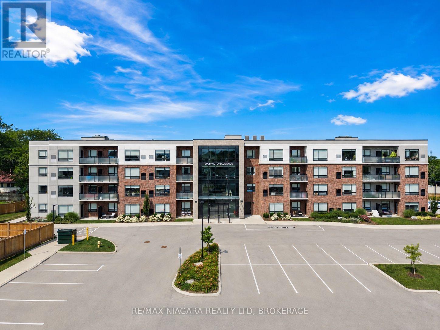 #206 3998 VICTORIA AVENUE - 2
