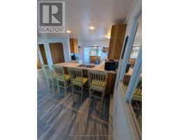 Sunroom - 1063 Whiteside Road, Muskoka Lakes, ON P0B1J0 Photo 9