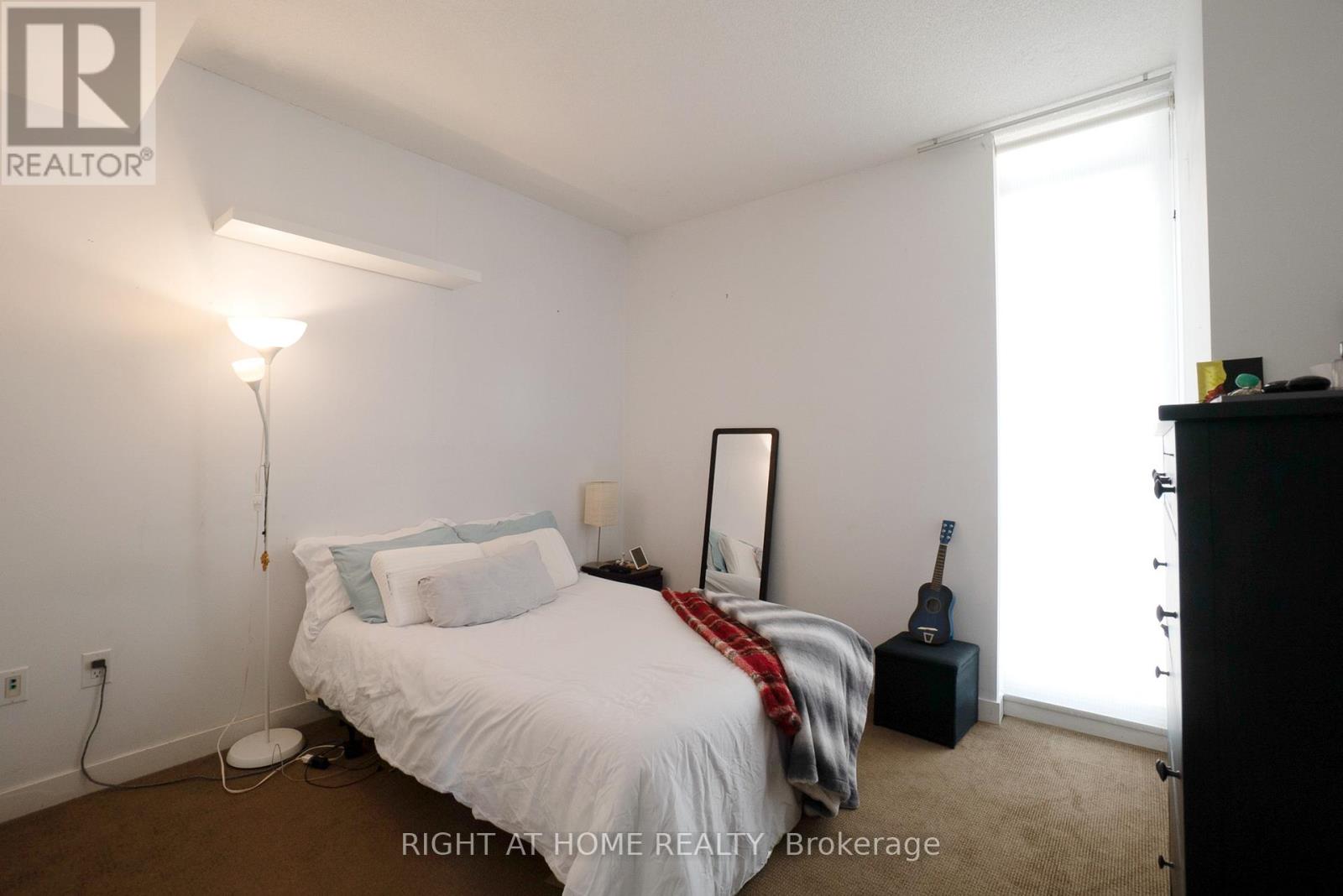 #310 25 CAPREOL COURT - 10