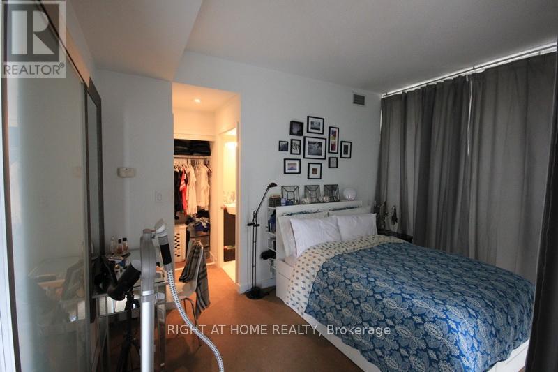 #310 25 CAPREOL COURT - Image 31