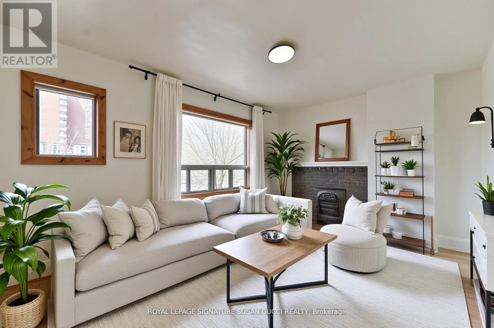669 GREENWOOD AVENUE - 16