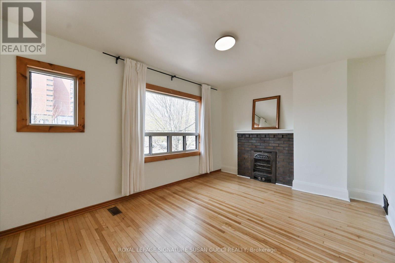 669 GREENWOOD AVENUE - 17