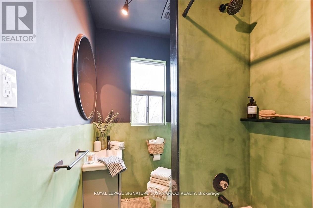 669 GREENWOOD AVENUE - Image 18