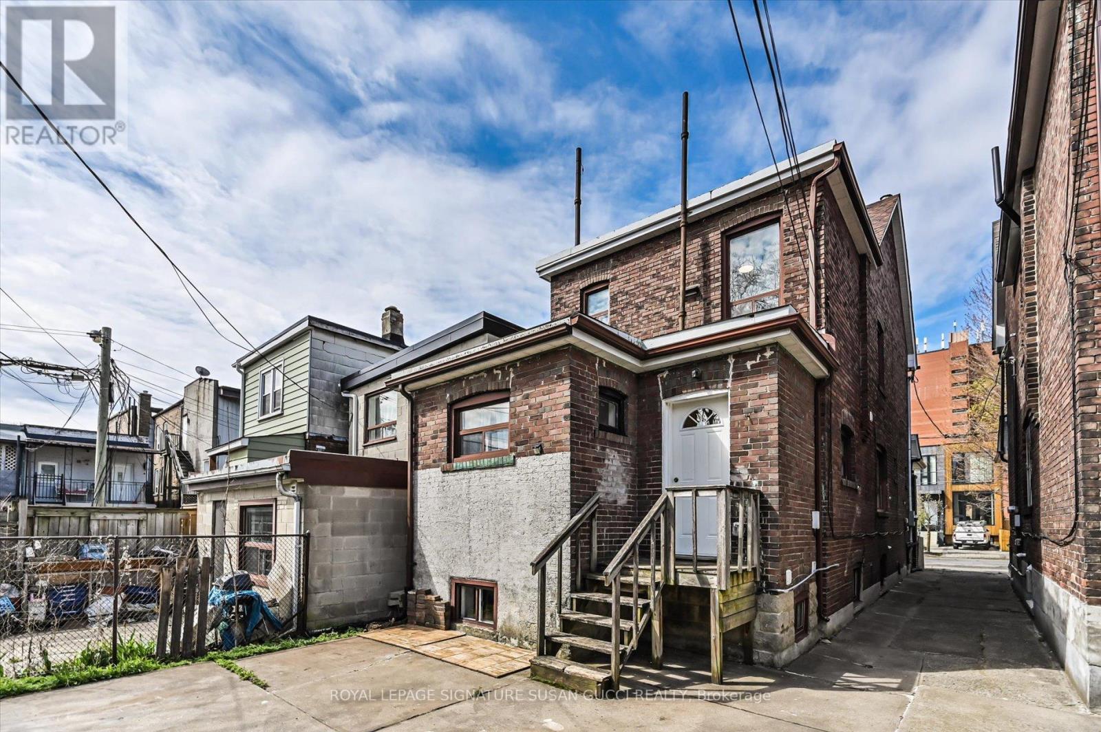 669 GREENWOOD AVENUE - Image 25