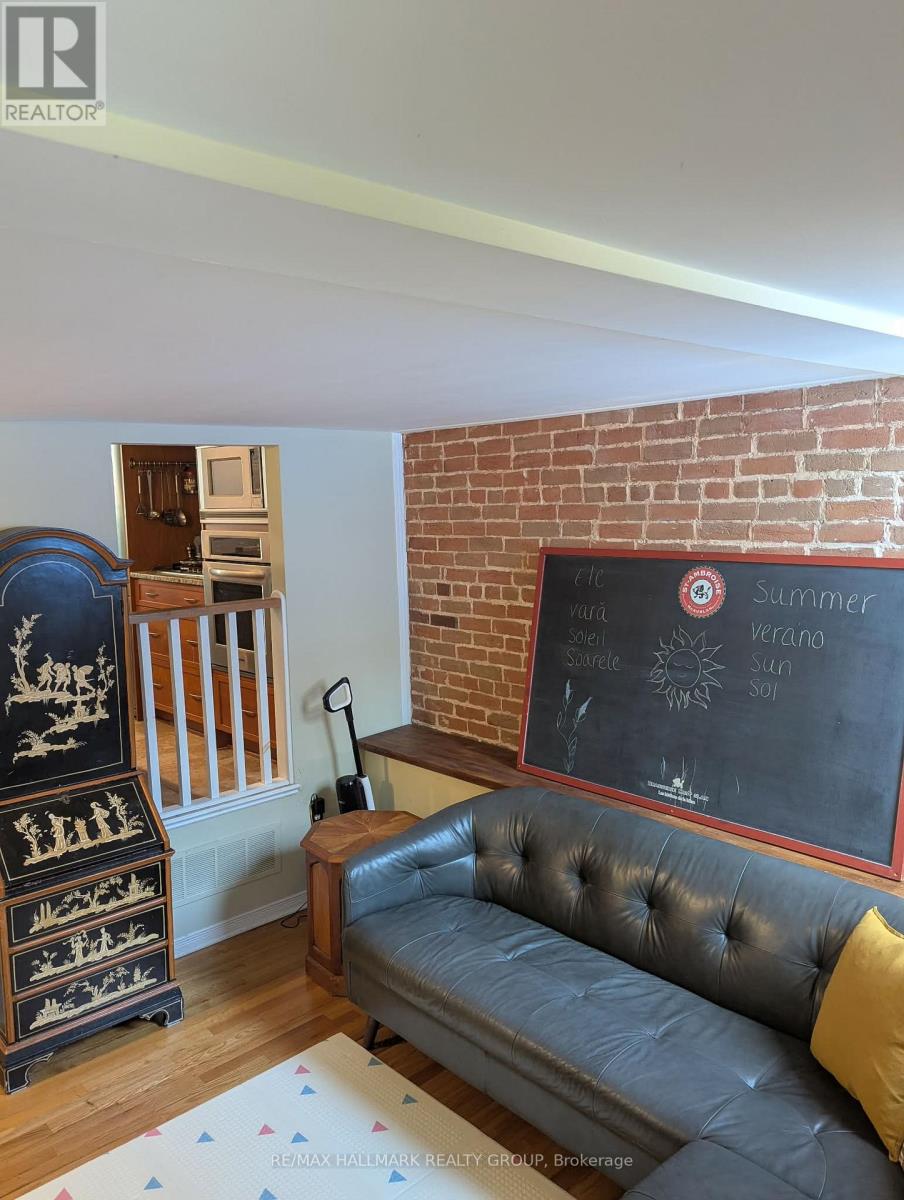 #1 509 KING EDWARD AVENUE - 5