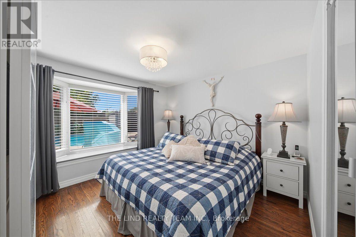 163 ORCHARD HEIGHTS BOULEVARD - 16