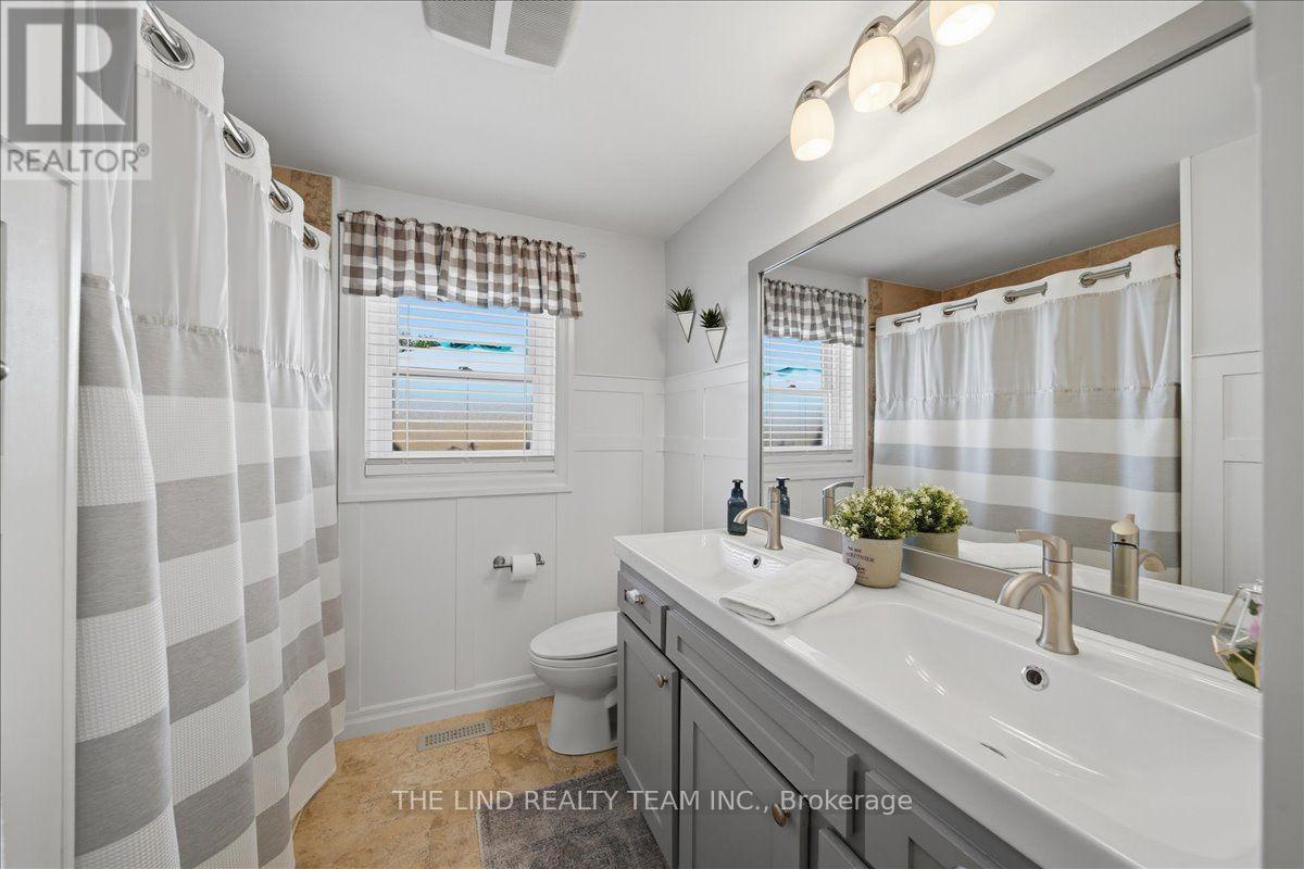 163 ORCHARD HEIGHTS BOULEVARD - 21