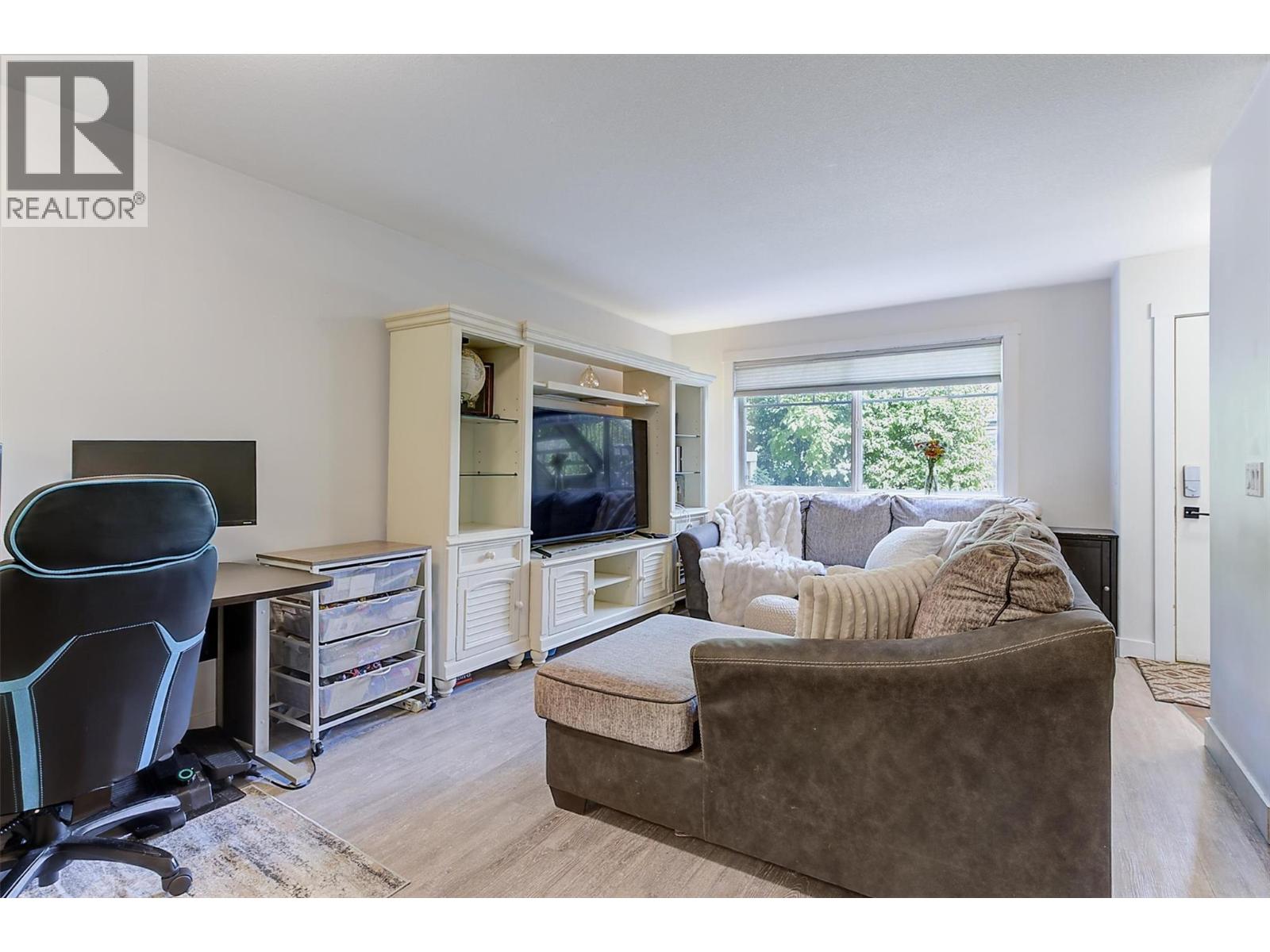 113 1390 Dilworth Crescent, Kelowna