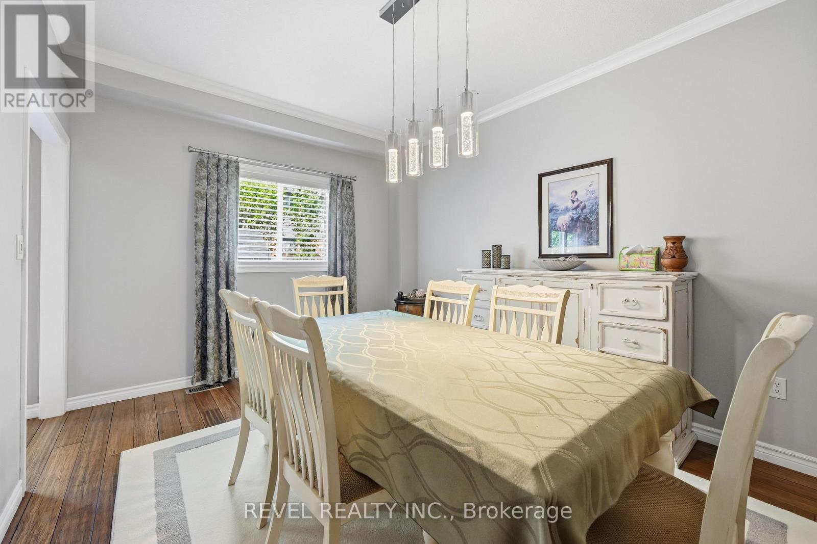 10 KOPPERFIELD LANE - 19