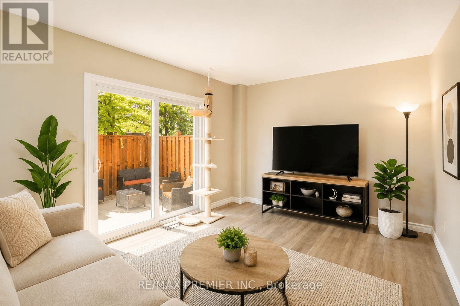 10 - 476 KINGSCOURT DRIVE — photo 3