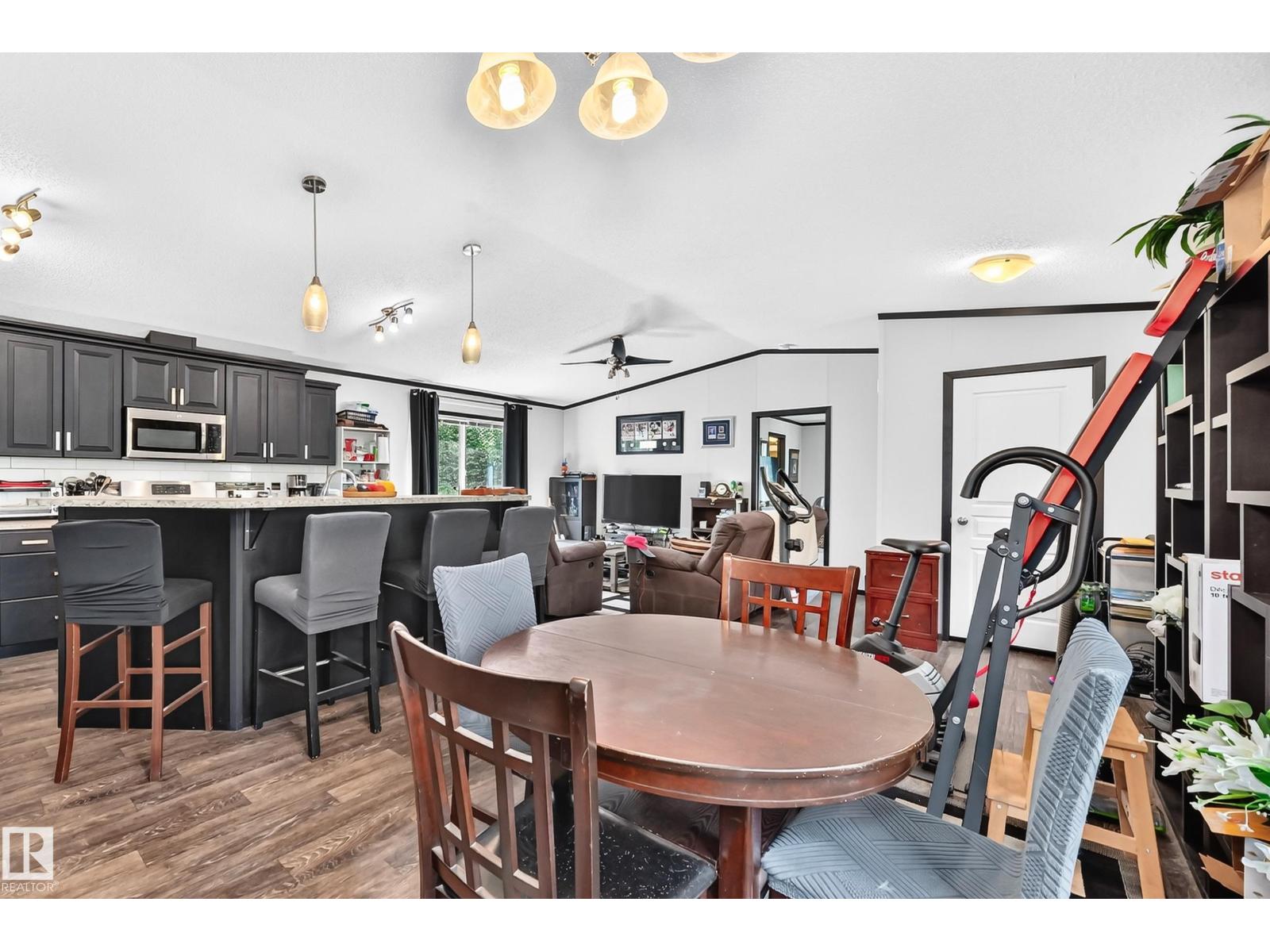 #30 55220 RGE ROAD 13 - 16